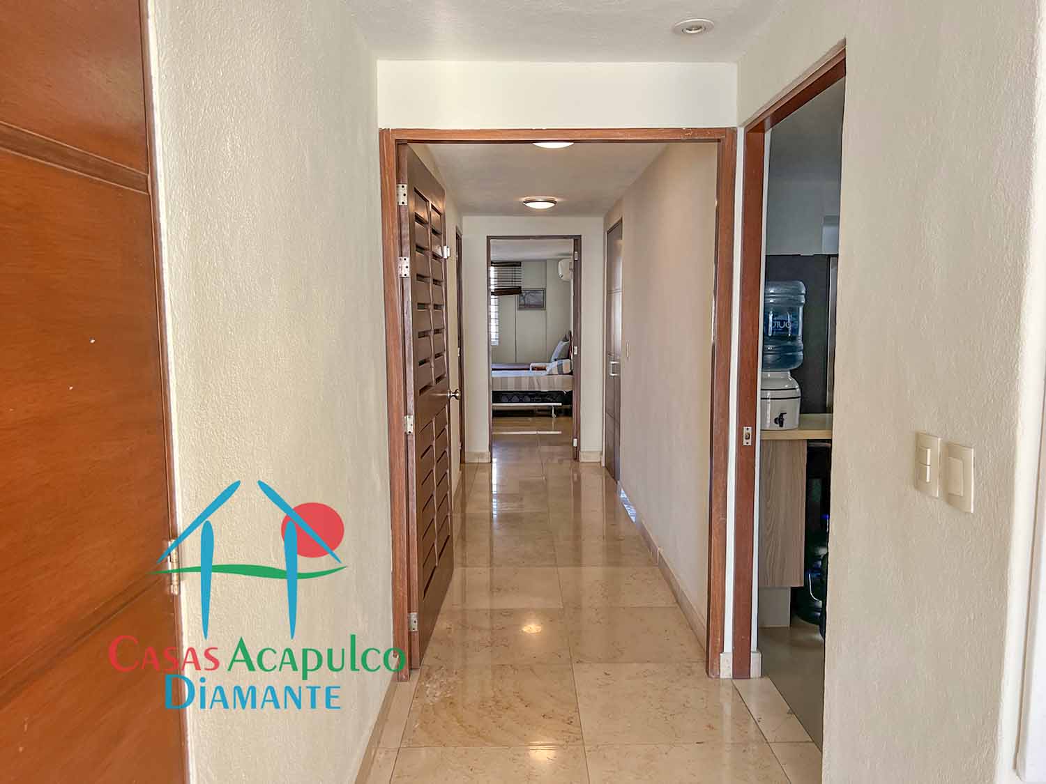 Goleta 1102 - Pasillo 1 Goleta 1102 - Pasillo 1